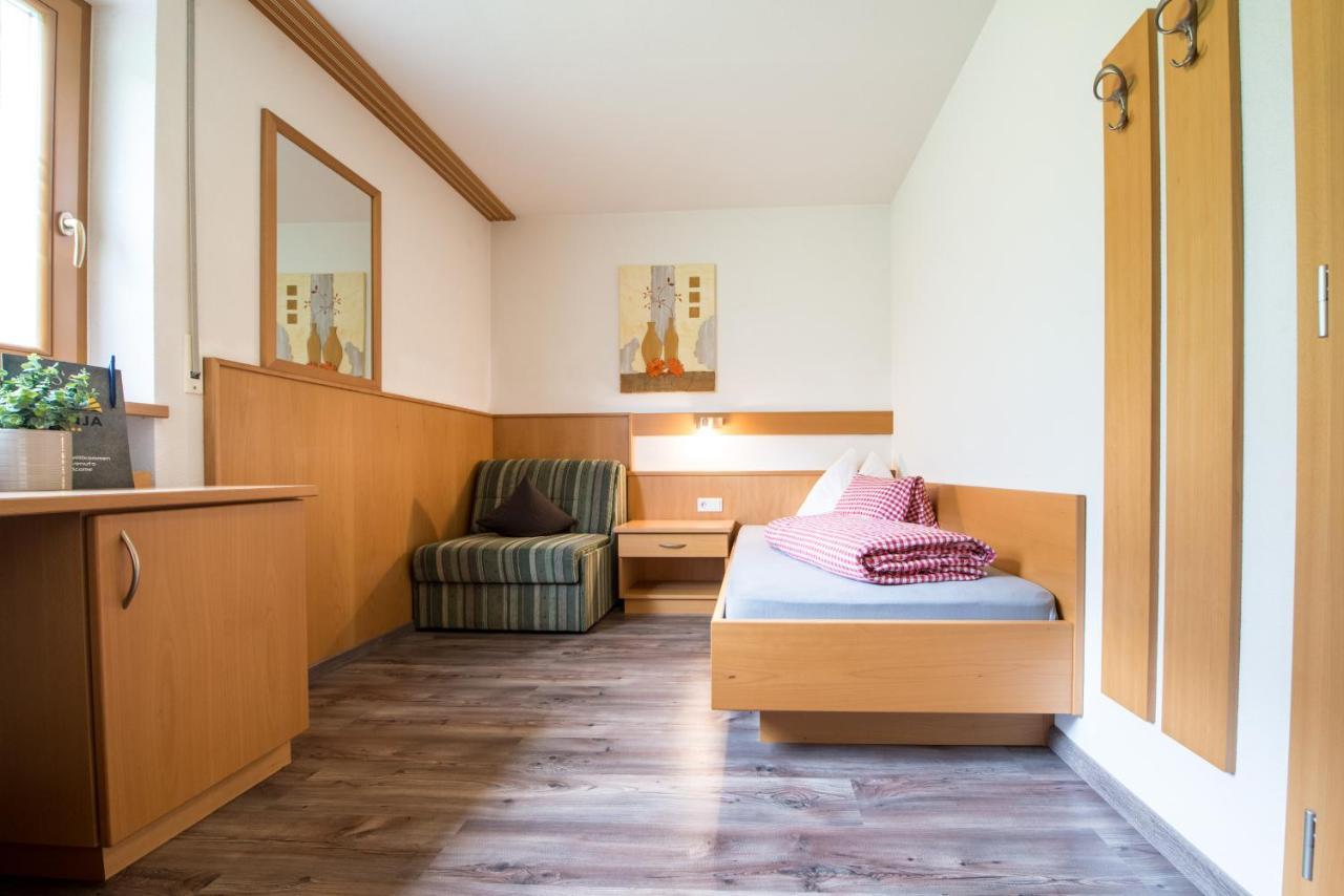 Hotel Sonja Cadipietra Luaran gambar