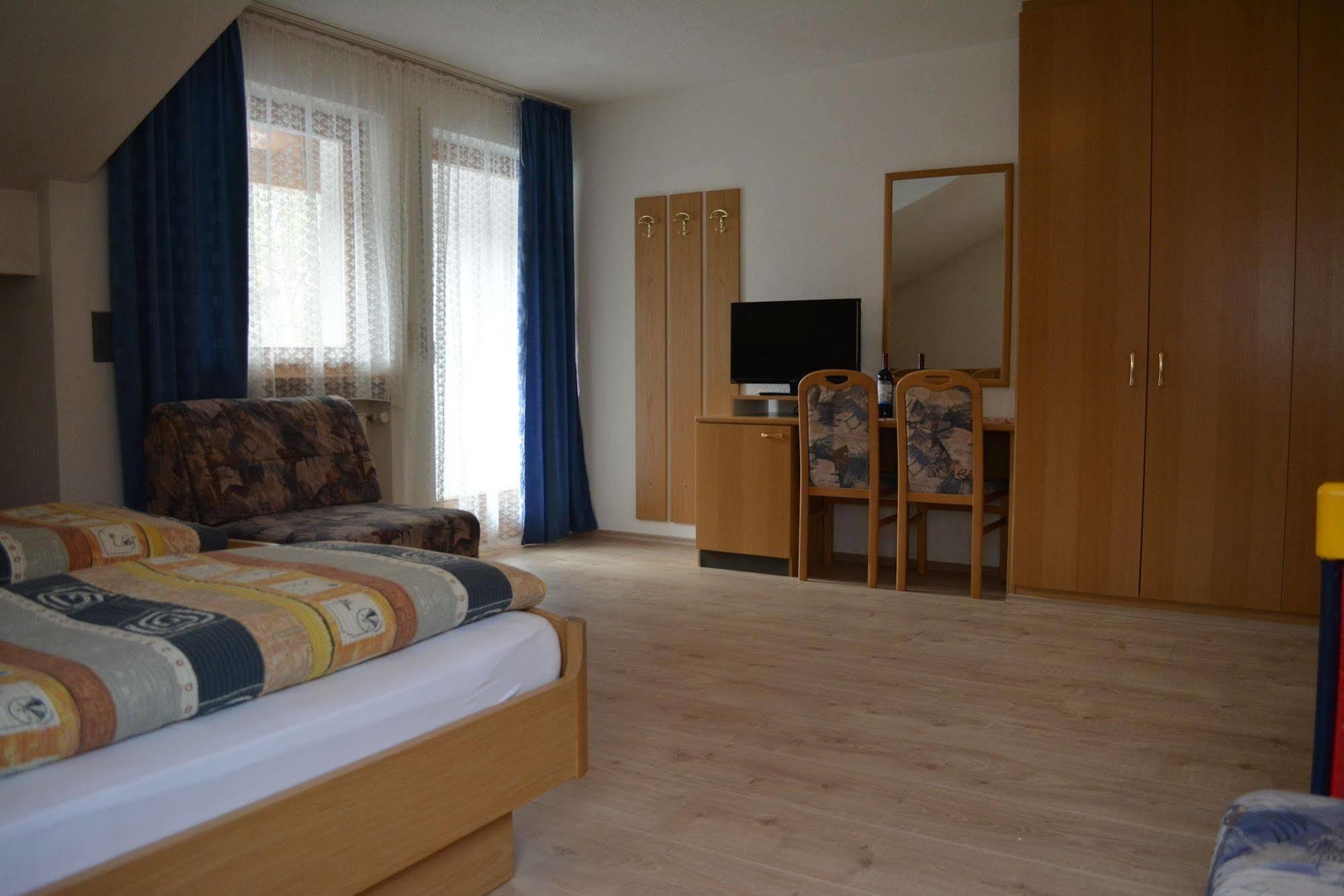 Hotel Sonja Cadipietra Luaran gambar
