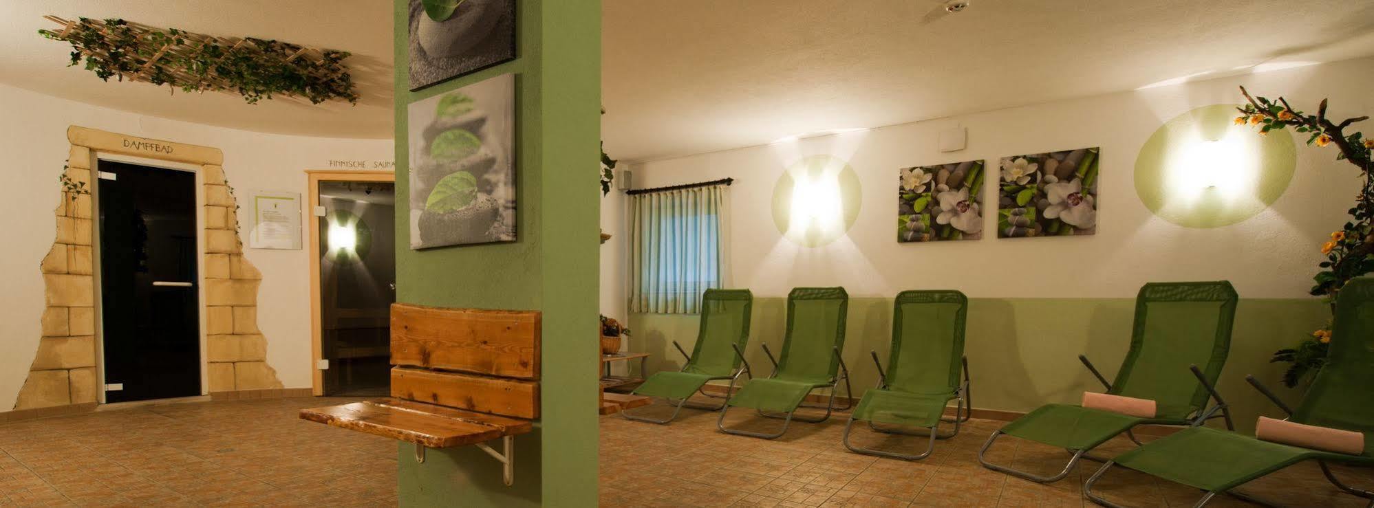 Hotel Sonja Cadipietra Luaran gambar